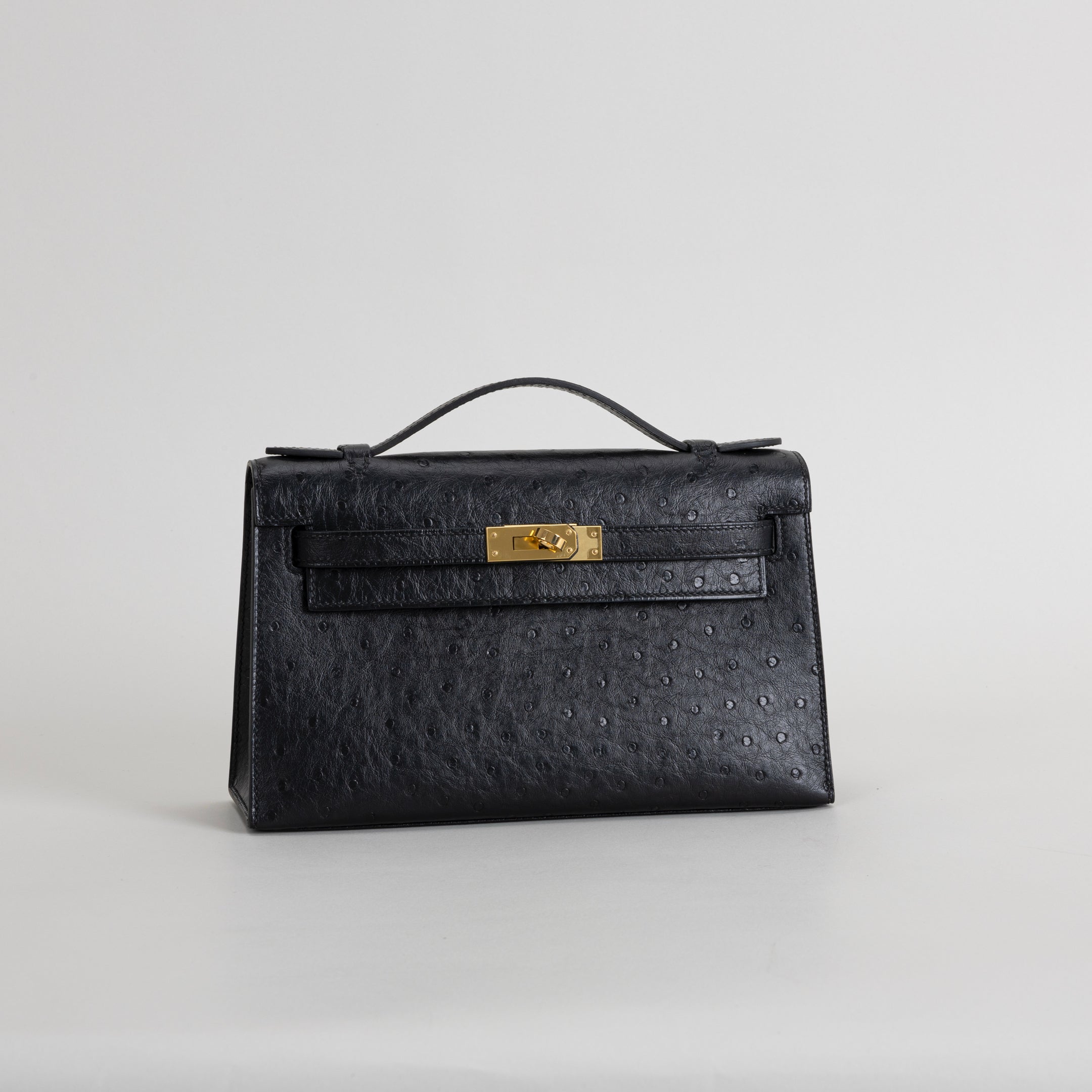 KELLY POCHETTE OSTRICH LEATHER NOIR (BLACK) WITH GOLD HARDWARE (GHW)