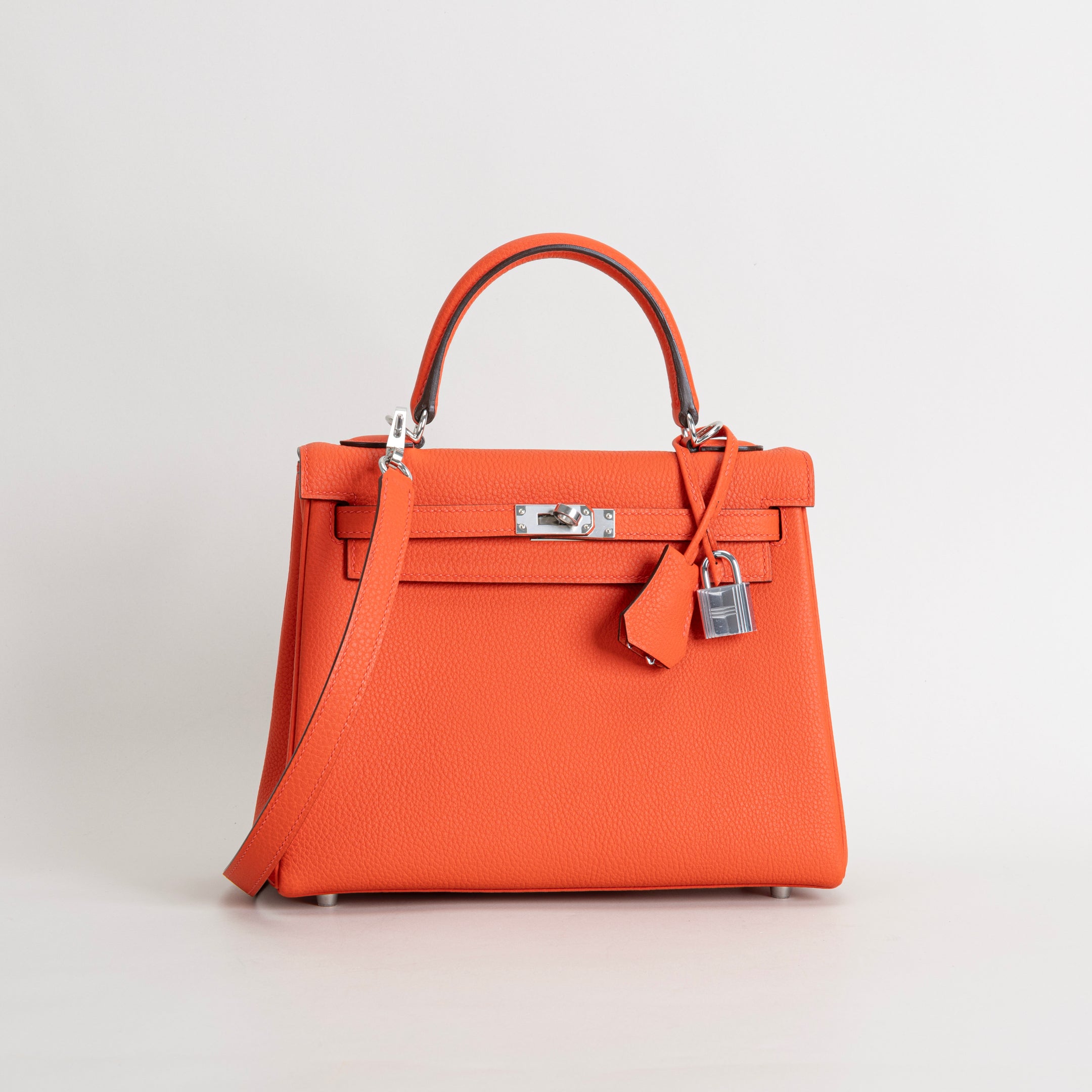 KELLY 25 TOGO LEATHER FEU ORANGE WITH PALLADIUM HARDWARE (PHW)