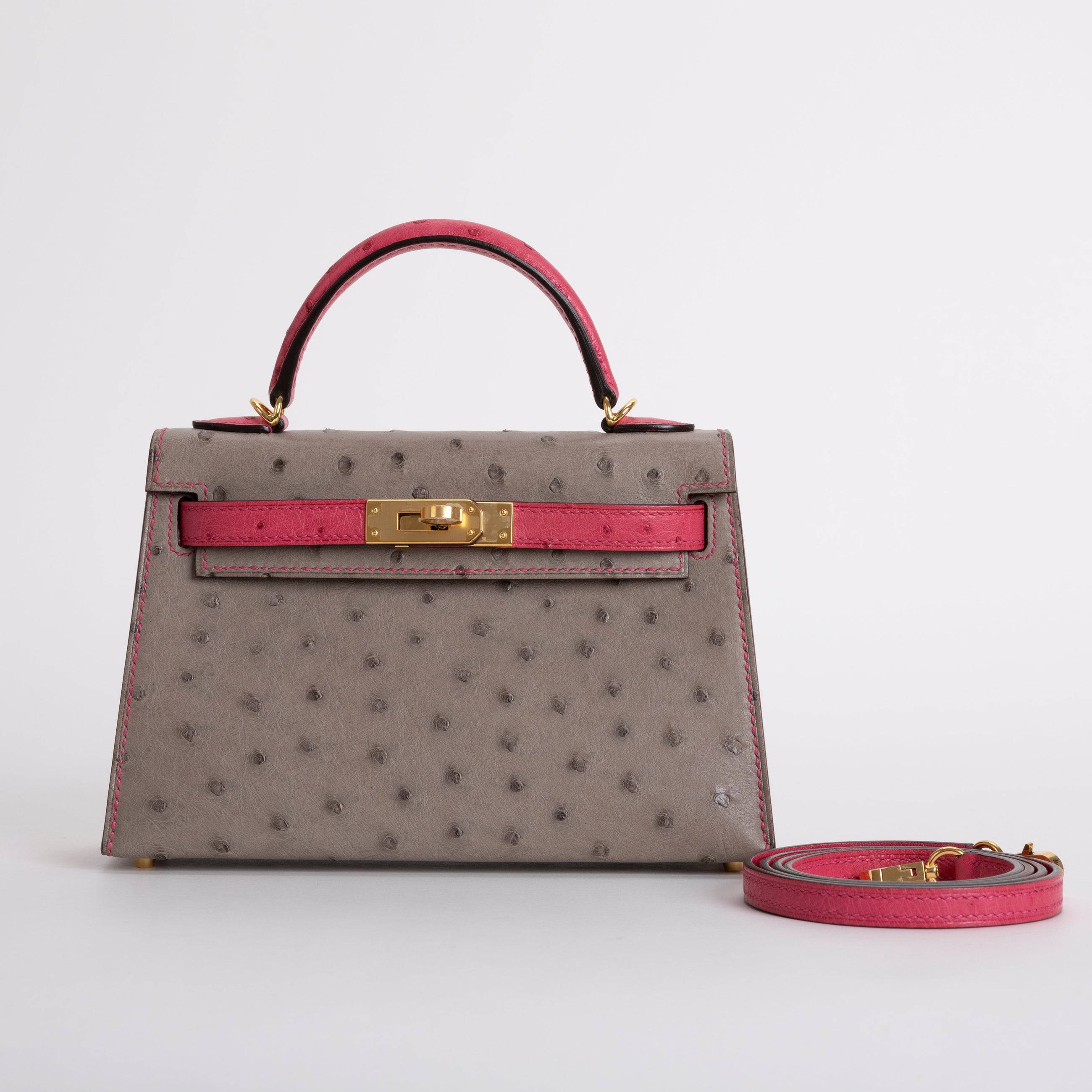 MINI KELLY II (20) OSTRICH LEATHER HORSESHOE STAMP (HSS) BI-COLOR GRIS ASPHALTE & ROSE TYRIEN WITH GOLD HARDWARE (GHW)