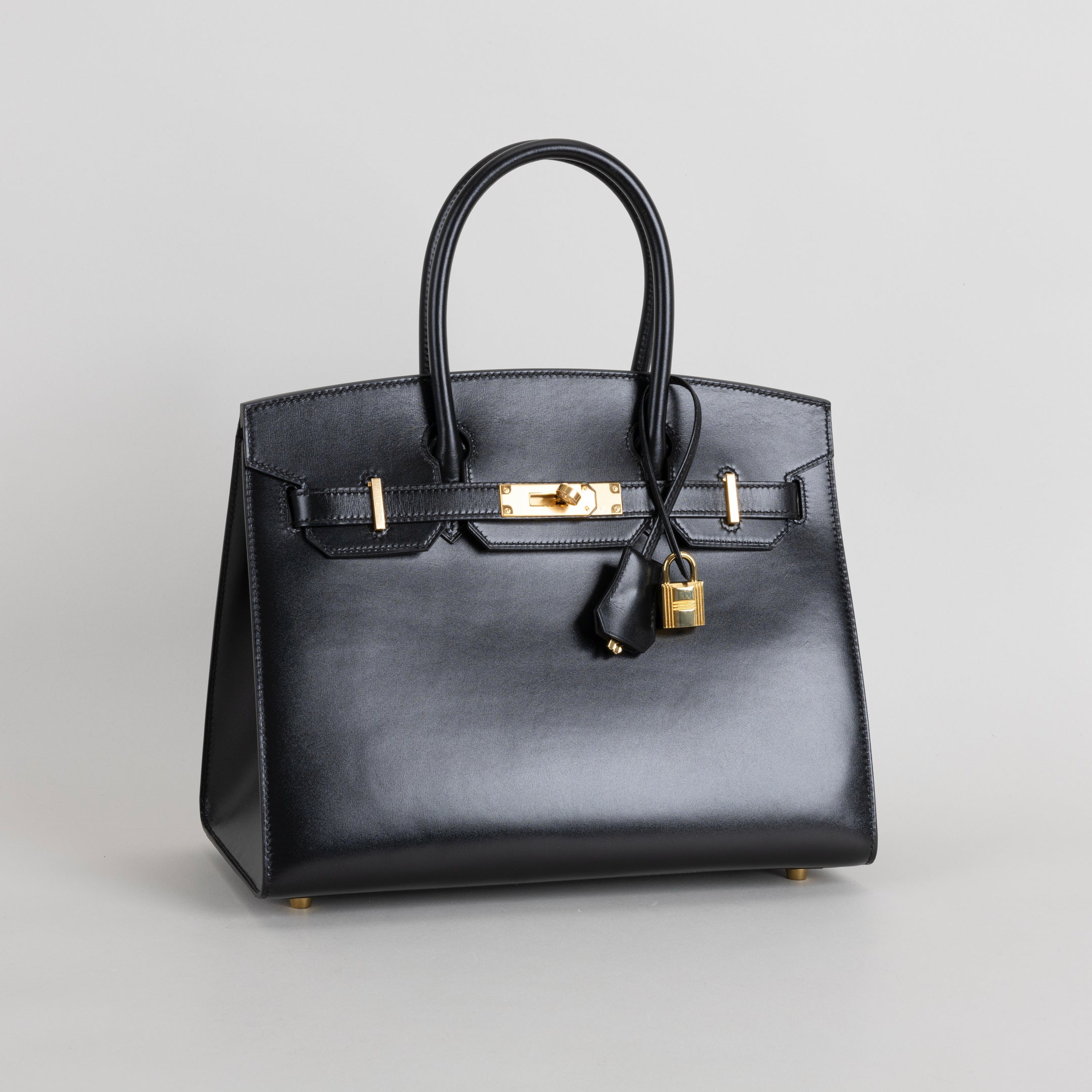 BIRKIN 30 (SELLIER SHAPE) BLACK BOX CALF LEATHER WITH GOLD HARDWARE (GHW)