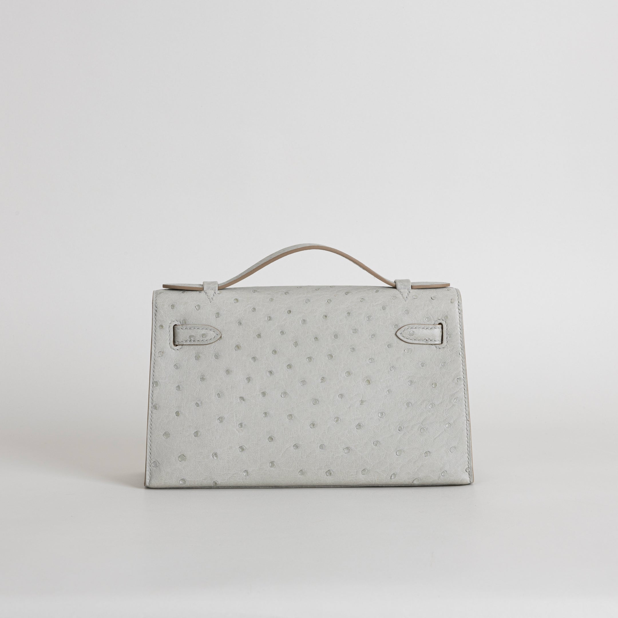 KELLY POCHETTE OSTRICH LEATHER GRIS PERLE WITH PALLADIUM HARDWARE (PHW)