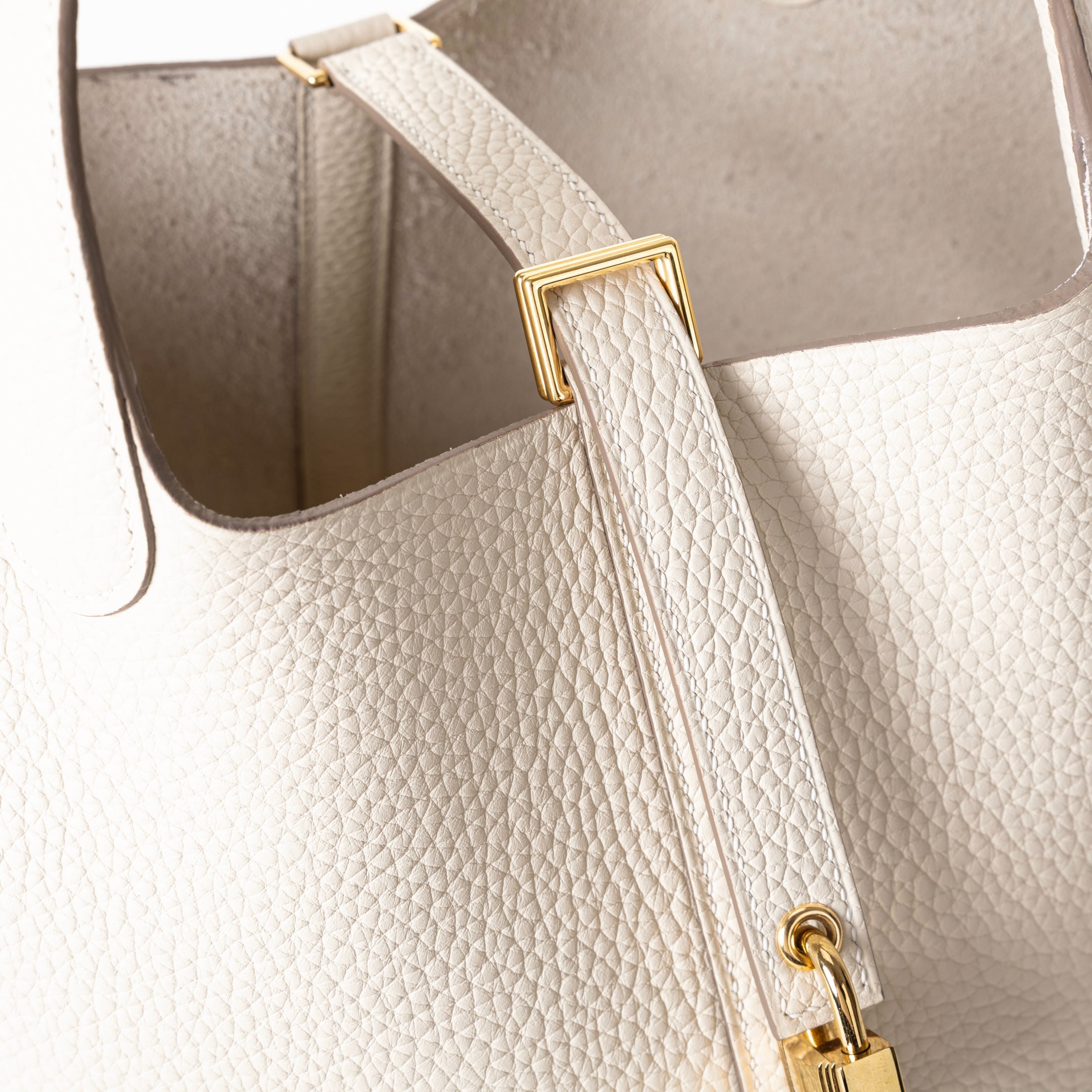 PICOTIN 18 LOCK CLEMENCE LEATHER CRAIE WITH GOLD HARDWARE (GHW)