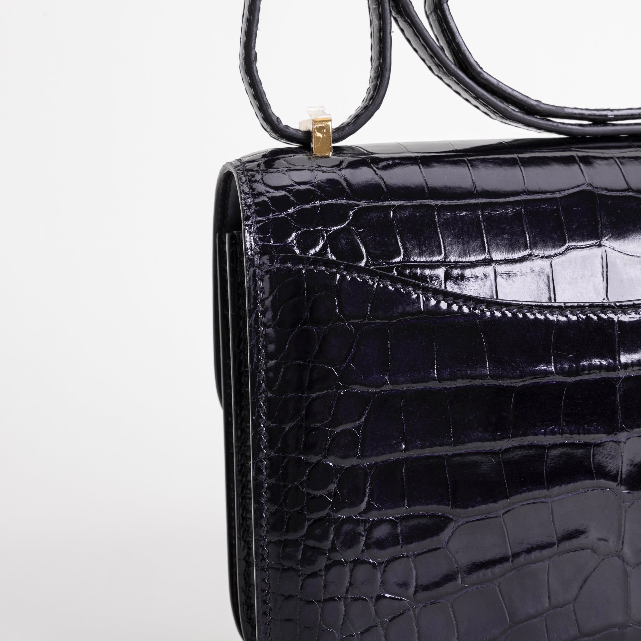 CONSTANCE 18 (MINI) SHINY MISSISSIPPIENSIS ALLIGATOR LEATHER NOIR (BLACK) WITH GOLD HARDWARE (GHW)