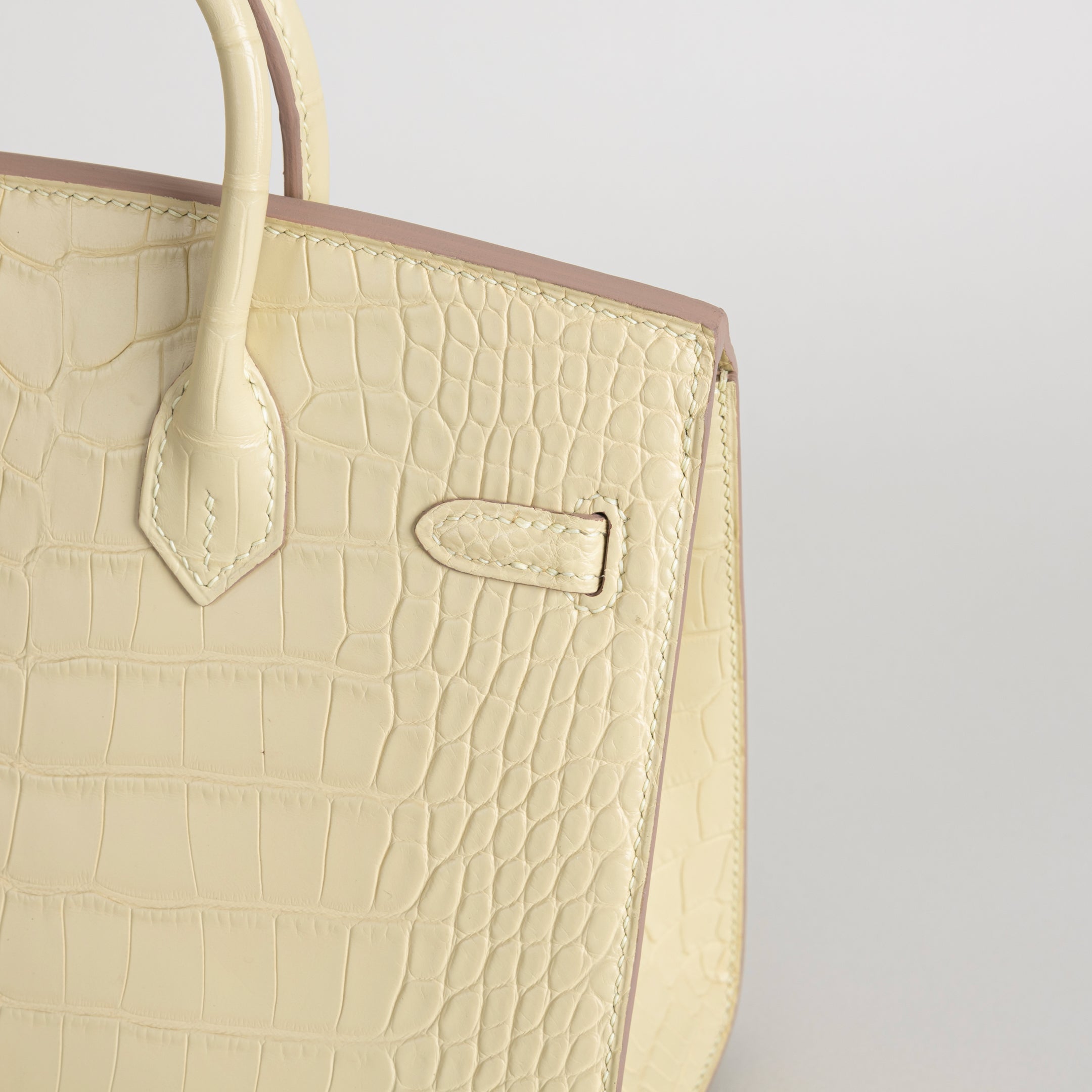 BIRKIN 20 (SELLIER SHAPE) MATTE MISSISSIPPIENSIS ALLIGATOR LEATHER VANILLA WITH GOLD HARDWARE (GHW)