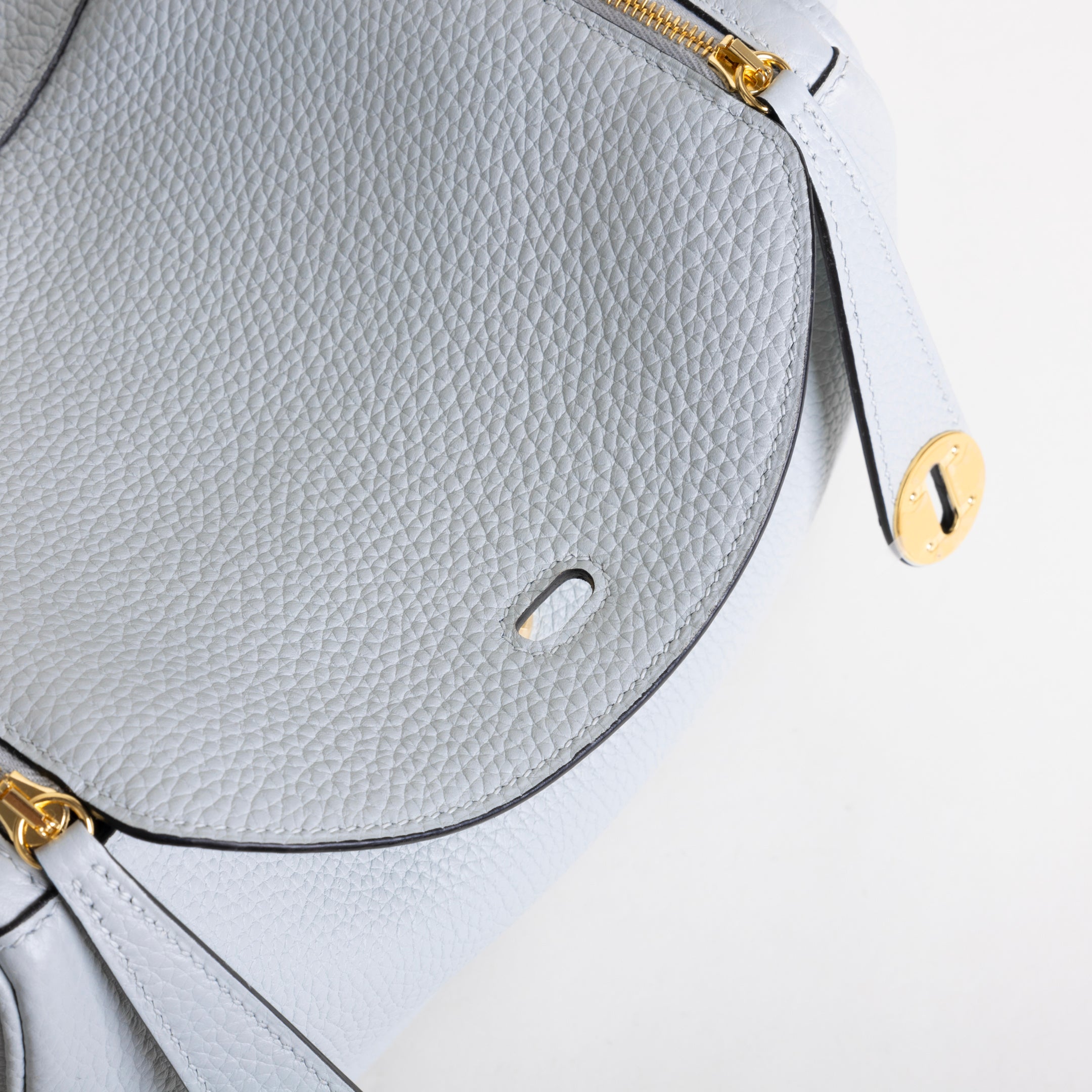 LINDY 26 CLEMENCE LEATHER BLEU PALE WITH GOLD HARDWARE (GHW)