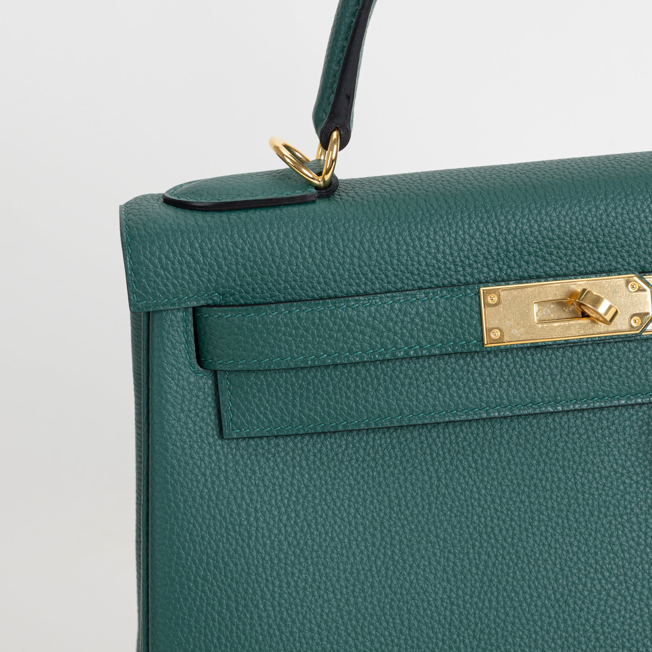 KELLY 28 TOGO LEATHER MALACHITE WITH GOLD HARDWARE (GHW)
