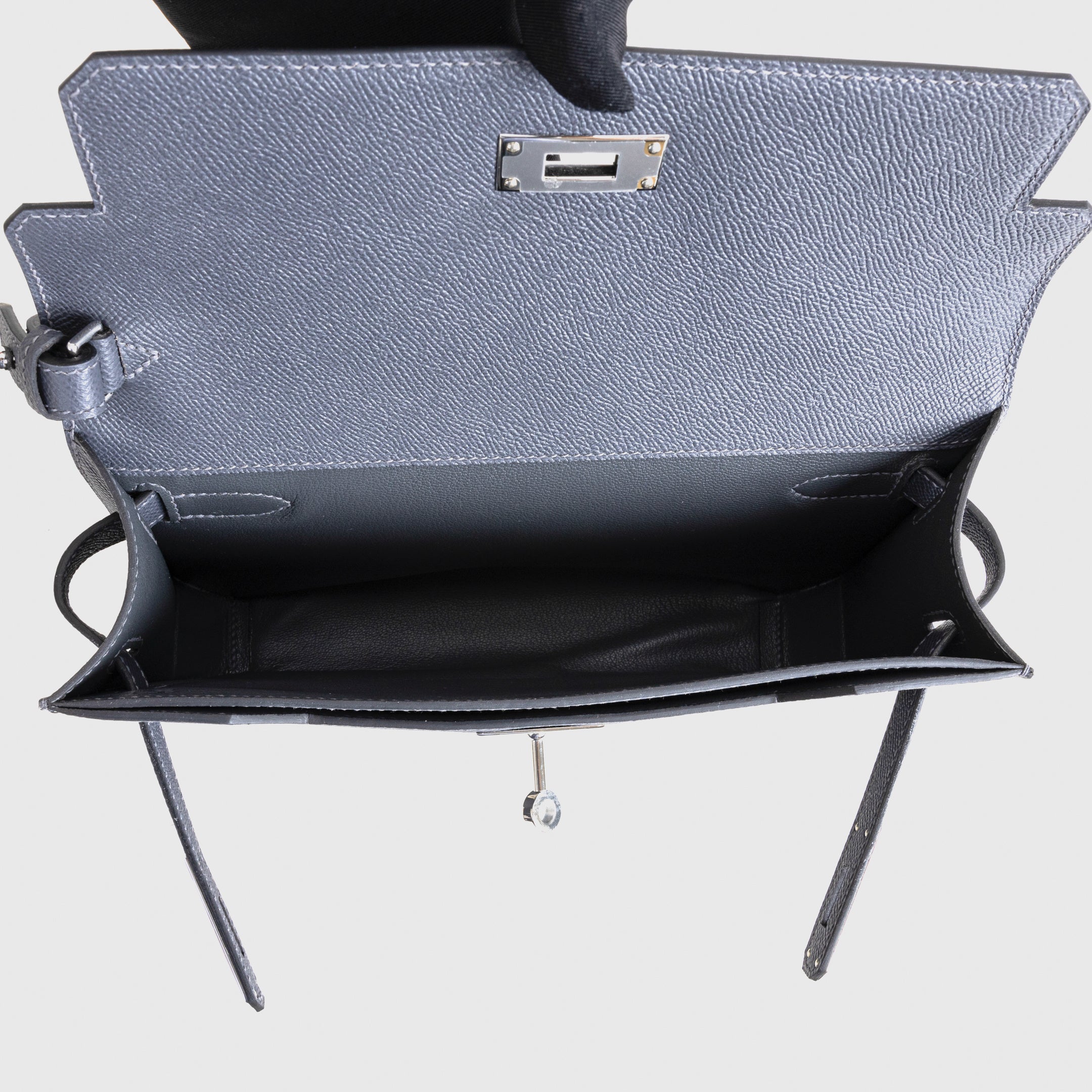 KELLY DEPECHES 25 EPSOM LEATHER GRIS MISTY WITH PALLADIUM HARDWARE (PHW)