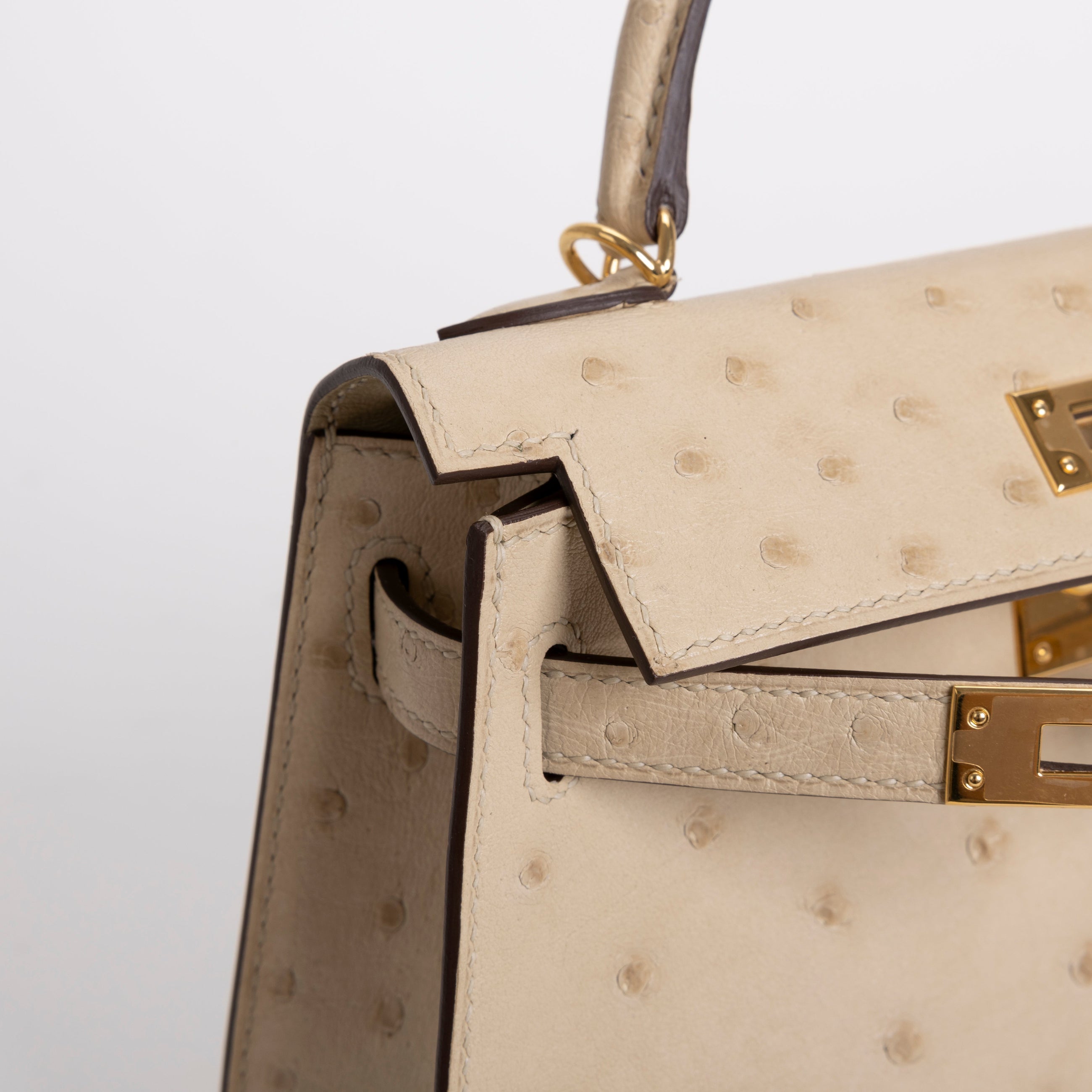 MINI KELLY II (20) OSTRICH LEATHER PARCHEMIN WITH GOLD HARDWARE (GHW)
