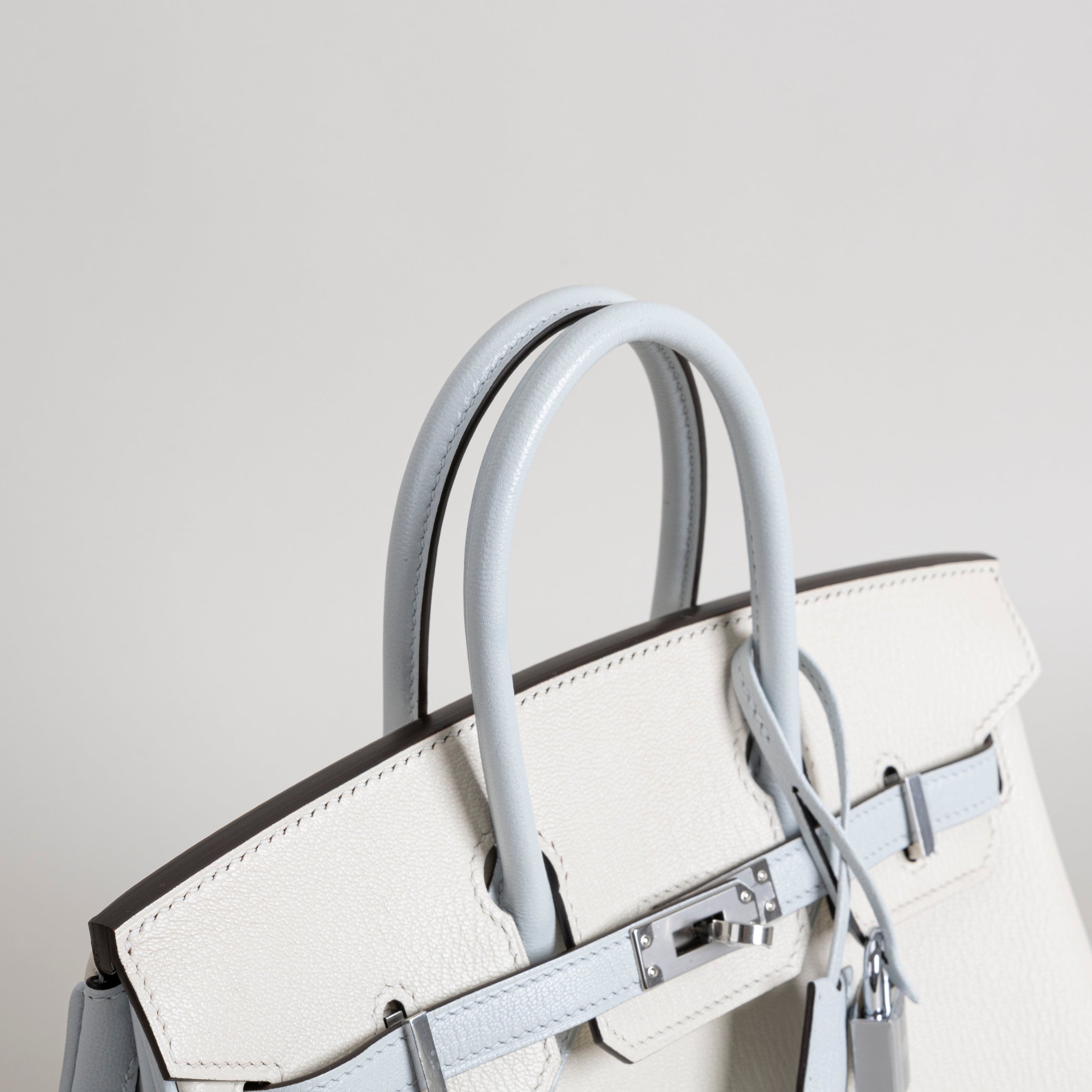 BIRKIN 25 CHEVRE LEATHER HORSESHOE STAMP (HSS) BI-COLOR BETON & BLEU BRUME WITH PALLADIUM HARDWARE (PHW)