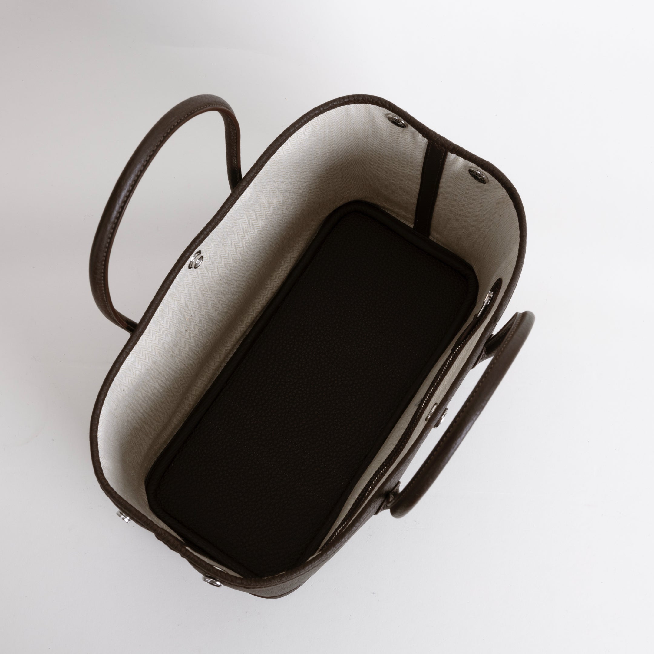 GARDEN PARTY 30 NEGONDA LEATHER EBENE WITH PALLADIUM HARDWARE (PHW)