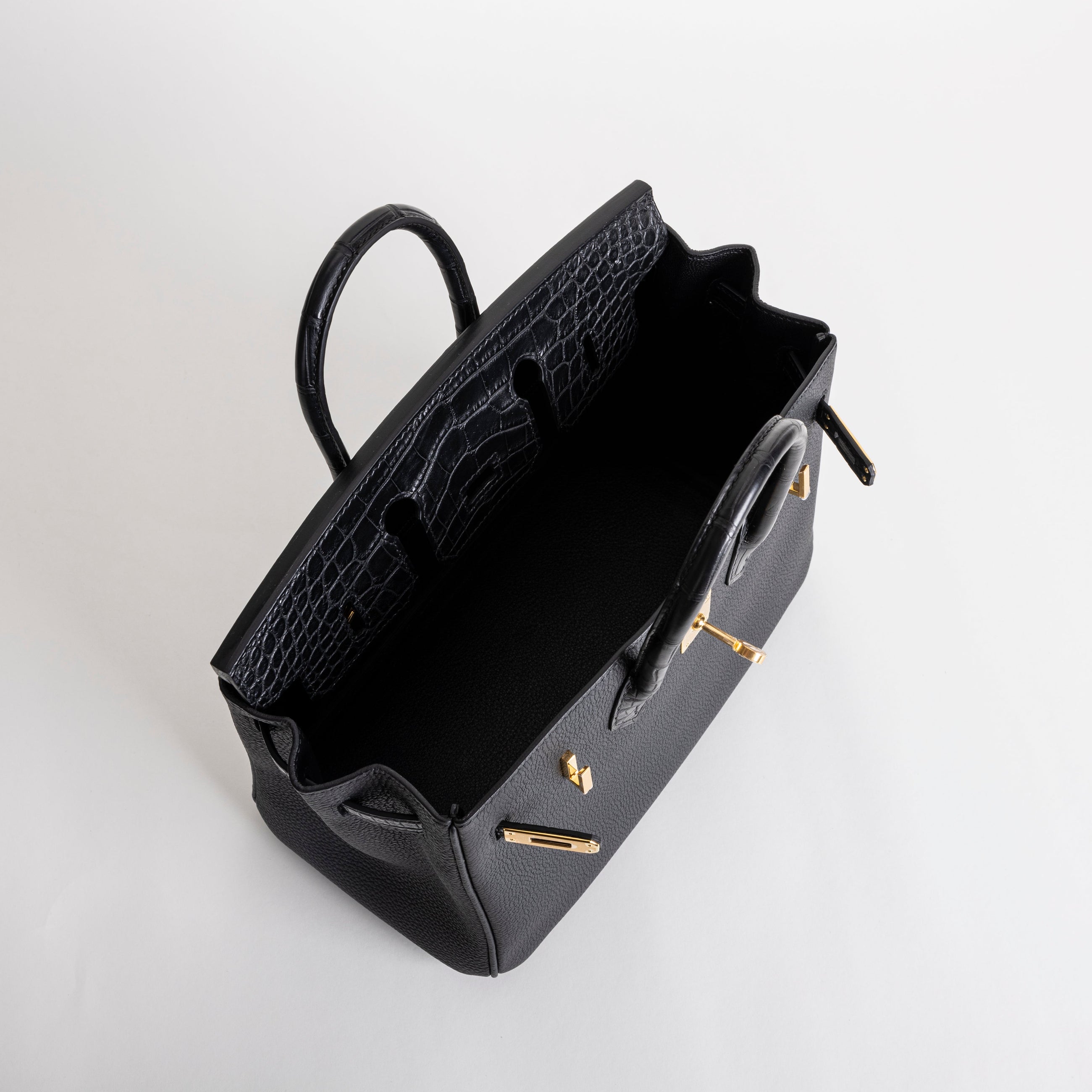 BIRKIN 25 TOUCH MATTE MISSISSIPPIENSIS ALLIGATOR LEATHER & TOGO LEATHER NOIR (BLACK) WITH GOLD HARDWARE (GHW)