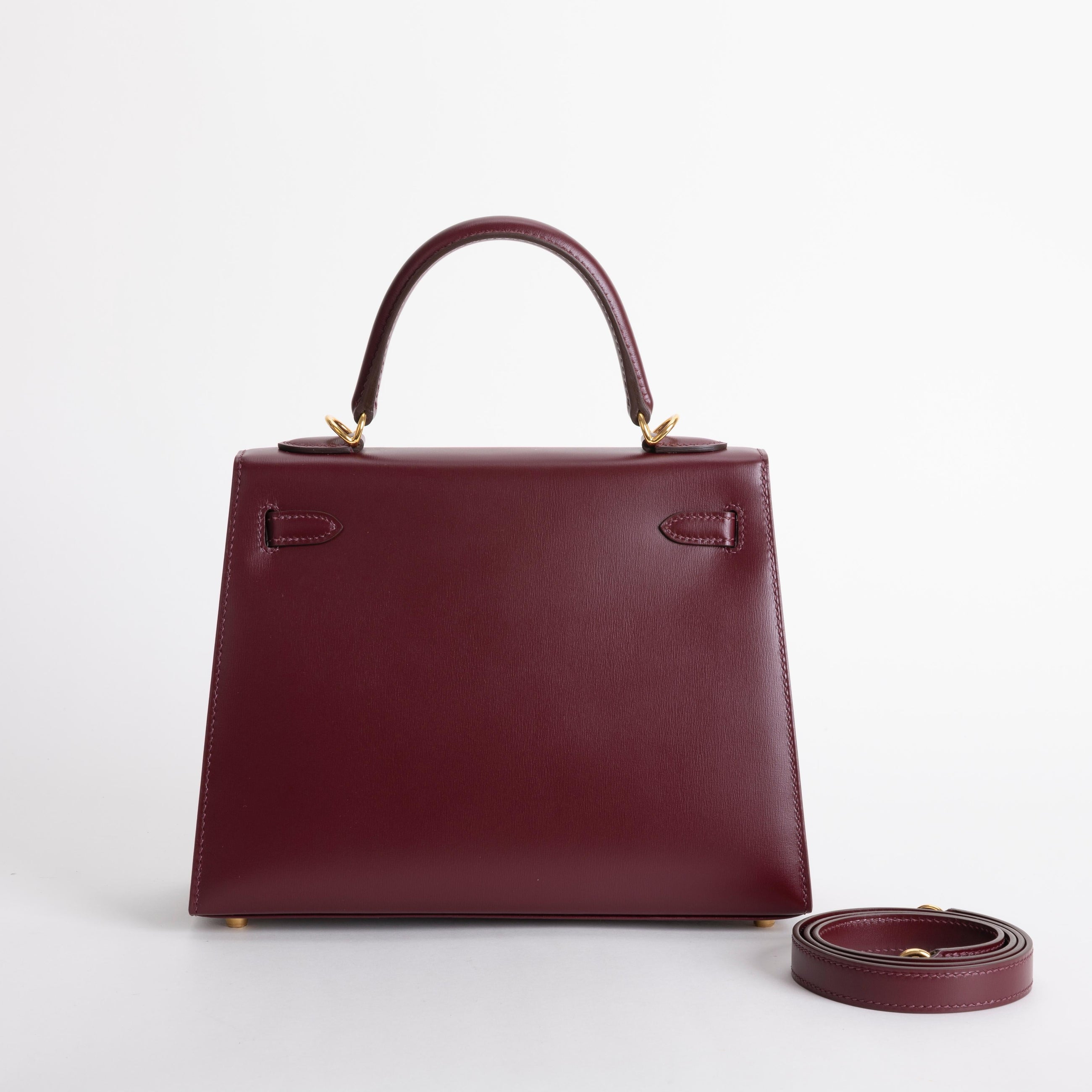 KELLY 25 BOX CALF LEATHER BORDEAUX WITH GOLD HARDWARE (GHW)