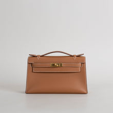 KELLY POCHETTE SWIFT LEATHER GOLD WITH GOLD HARDWARE (GHW)