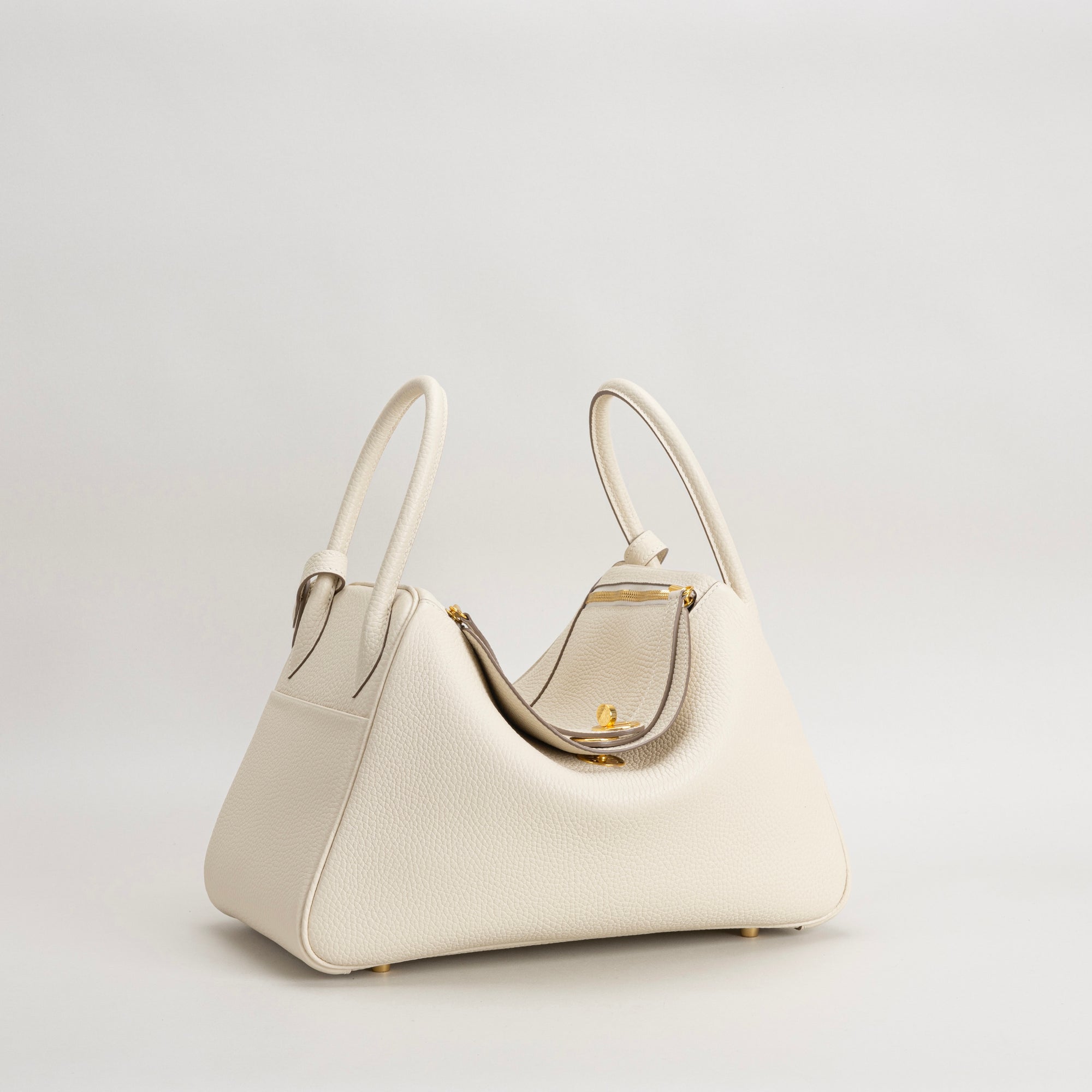 LINDY 26 CLEMENCE LEATHER BETON WITH GOLD HARDWARE (GHW)