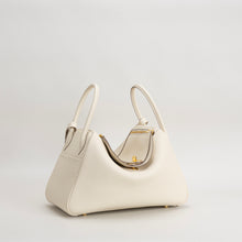 LINDY 26 CLEMENCE LEATHER BETON WITH GOLD HARDWARE (GHW)