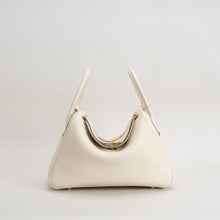 LINDY 26 CLEMENCE LEATHER BETON WITH GOLD HARDWARE (GHW)