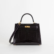 KELLY 25 SHINY (LISSE) NILOTICUS CROCODILE LEATHER CASSIS WITH GOLD HARDWARE (GHW)