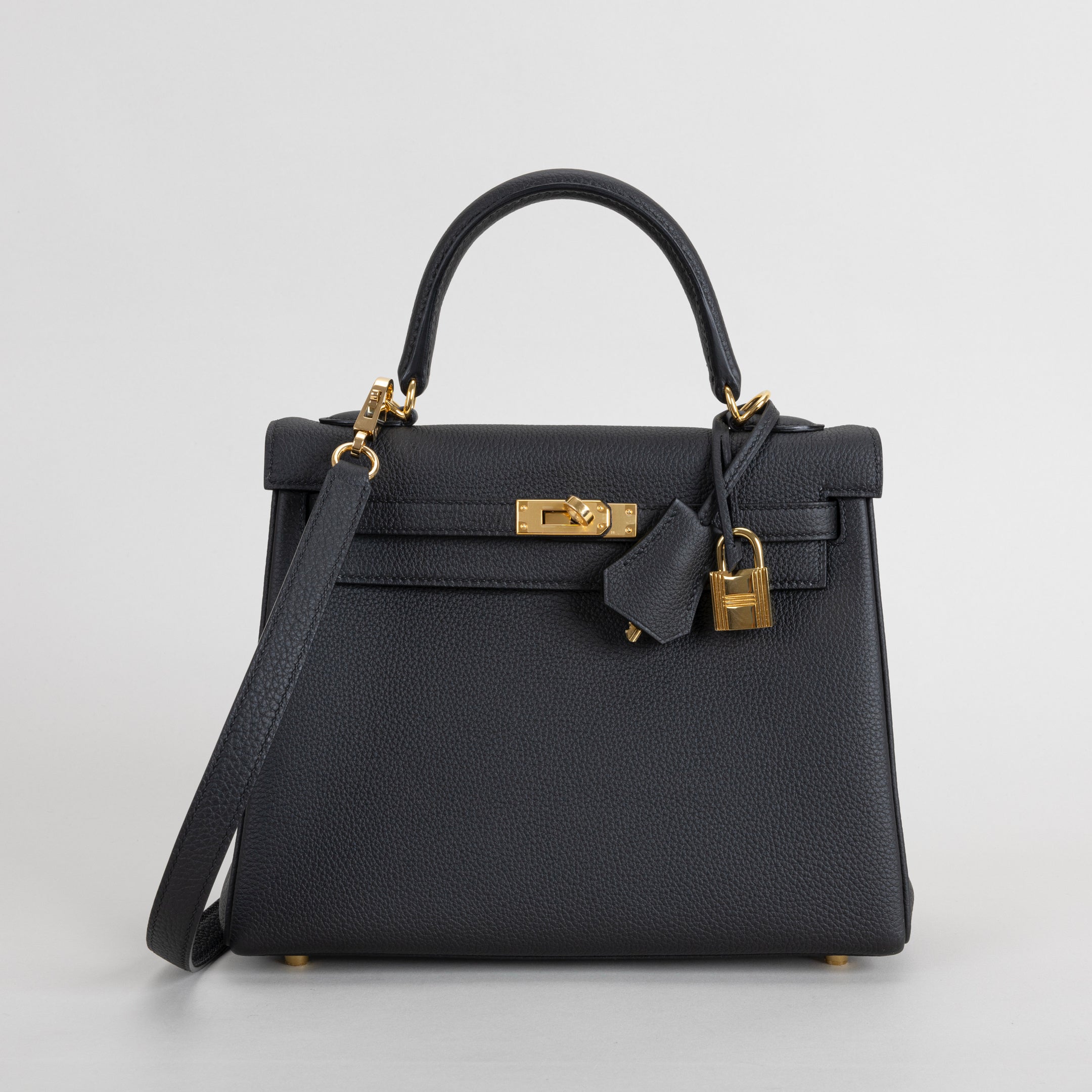 KELLY 25 TOGO LEATHER NOIR (BLACK) WITH GOLD HARDWARE (GHW)