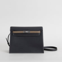 KELLY DANSE EVERCOLOR LEATHER HORSESHOE STAMP (HSS) BI-COLOR NOIR (BLACK) & ETOUPE WITH PALLADIUM HARDWARE (PHW)