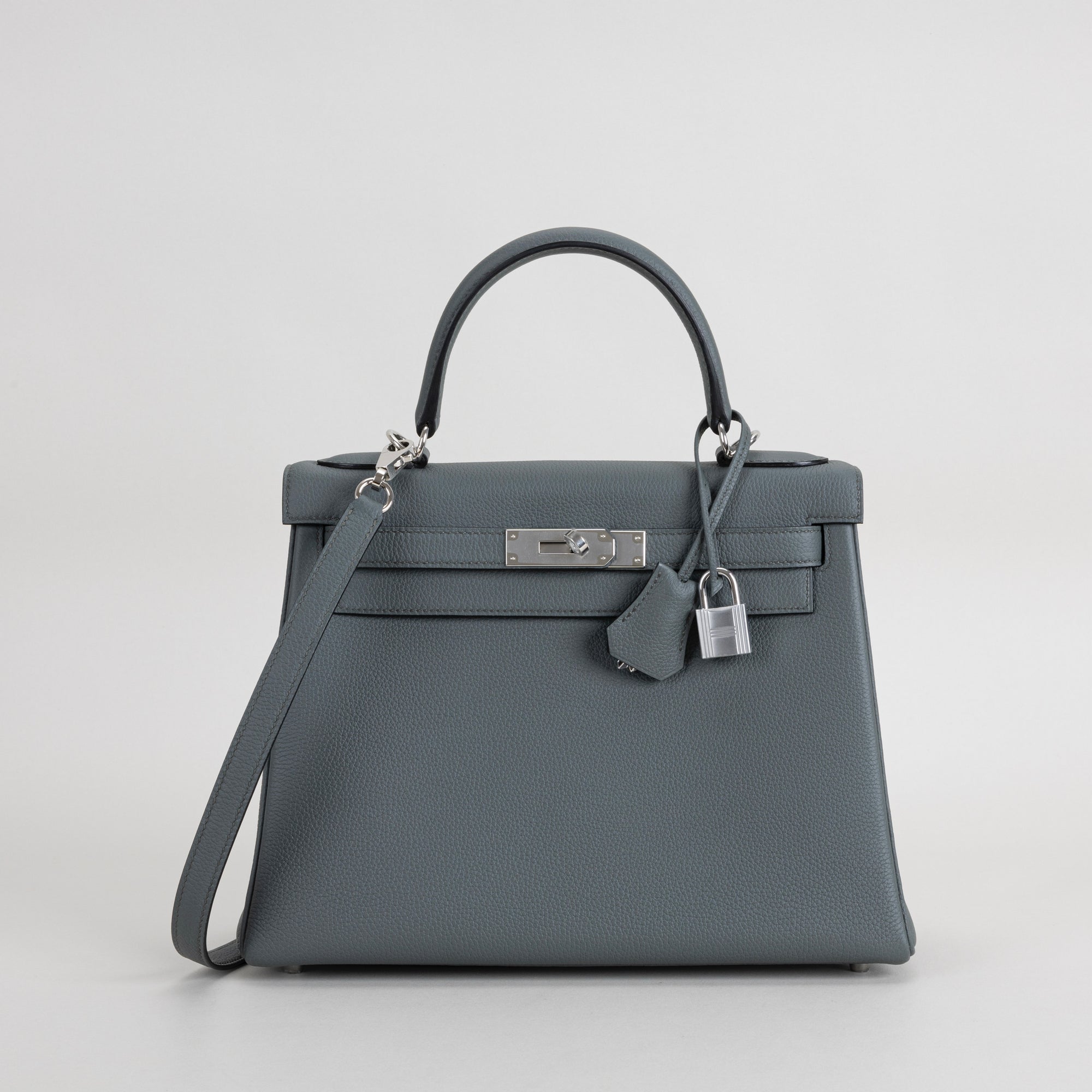 KELLY 28 TOGO LEATHER VERT AMANDE WITH PALLADIUM HARDWARE (PHW)