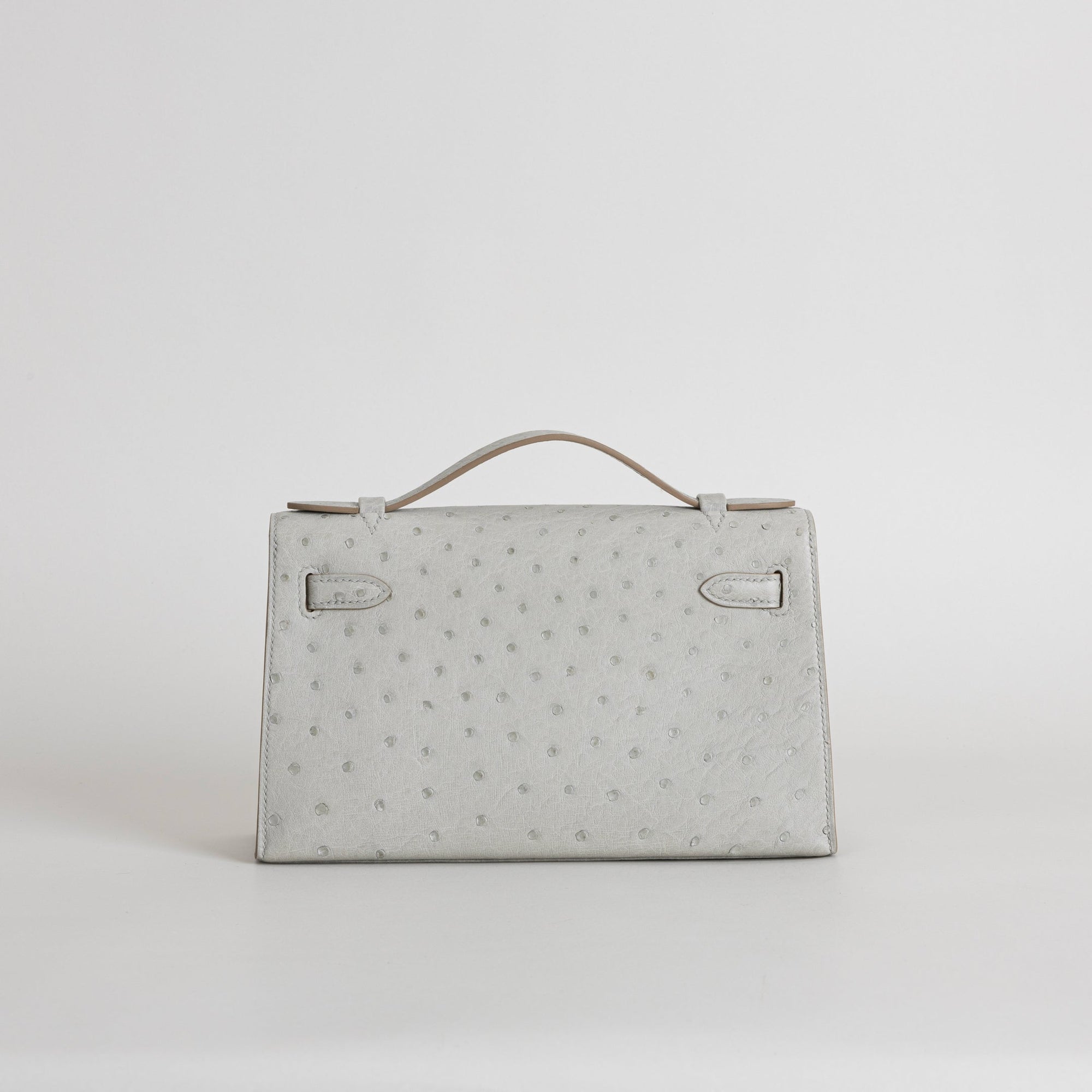 KELLY POCHETTE OSTRICH LEATHER GRIS PERLE WITH PALLADIUM HARDWARE (PHW)