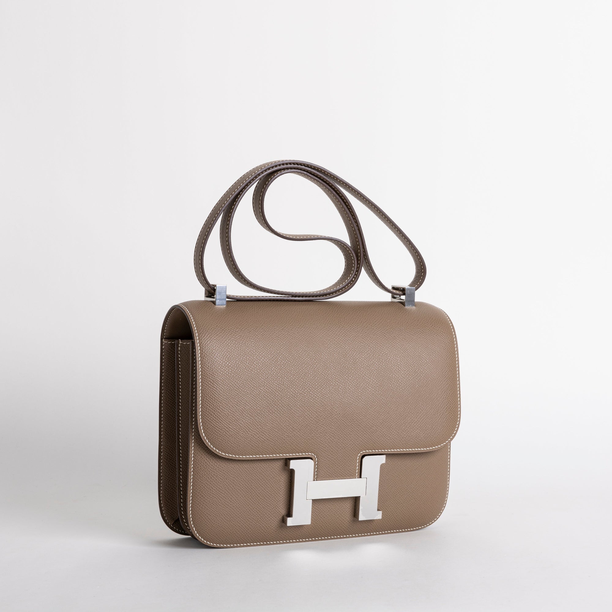 CONSTANCE 24 EPSOM LEATHER ETOUPE WITH PALLADIUM HARDWARE (PHW)
