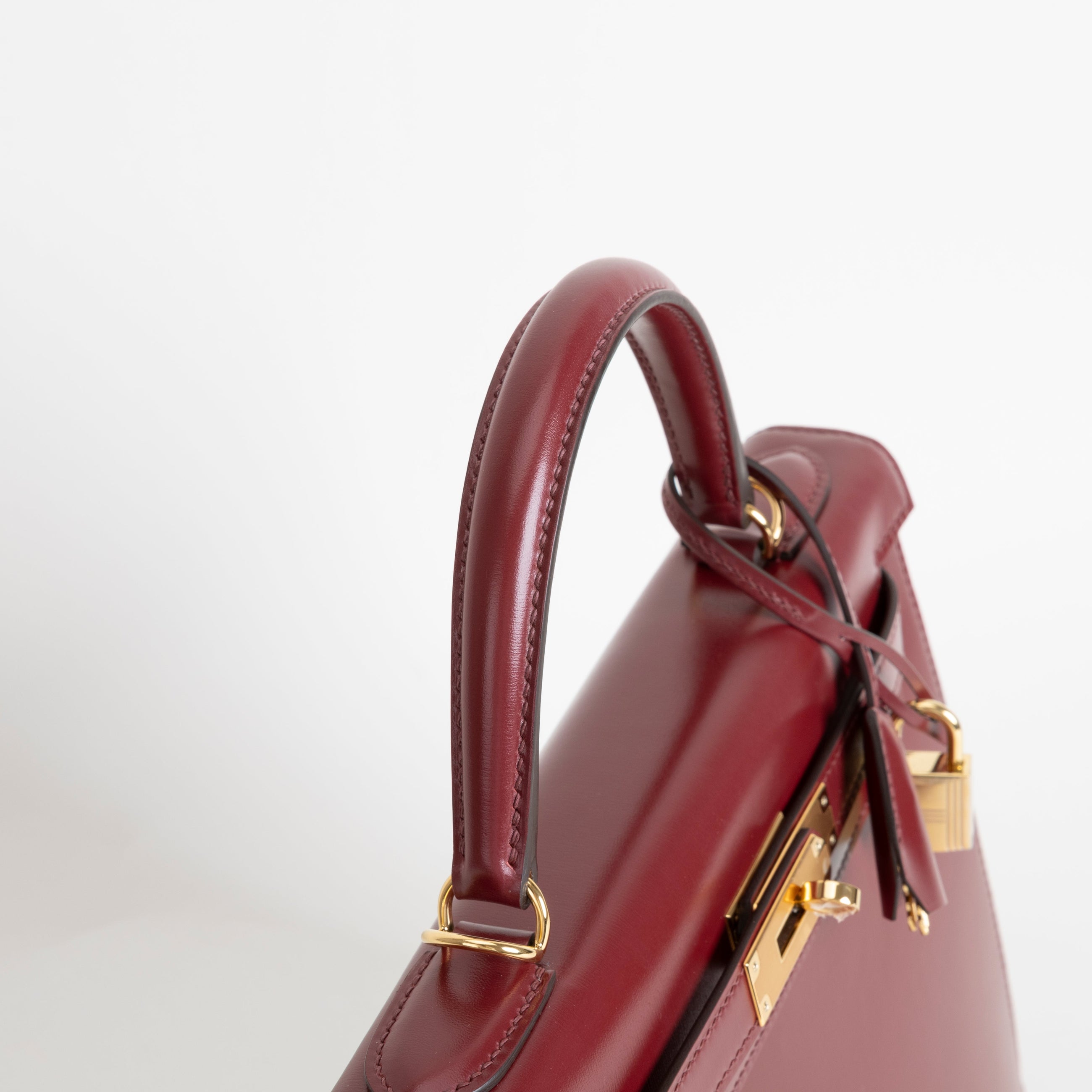 KELLY 28 BOX CALF LEATHER ROUGE H WITH GOLD HARDWARE (GHW)