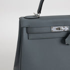 KELLY 28 TOGO LEATHER VERT AMANDE WITH PALLADIUM HARDWARE (PHW)