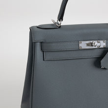 KELLY 28 TOGO LEATHER VERT AMANDE WITH PALLADIUM HARDWARE (PHW)