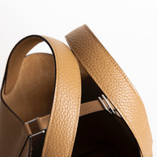 PICOTIN 18 LOCK CLEMENCE LEATHER BISCUIT WITH PALLADIUM HARDWARE (PHW)
