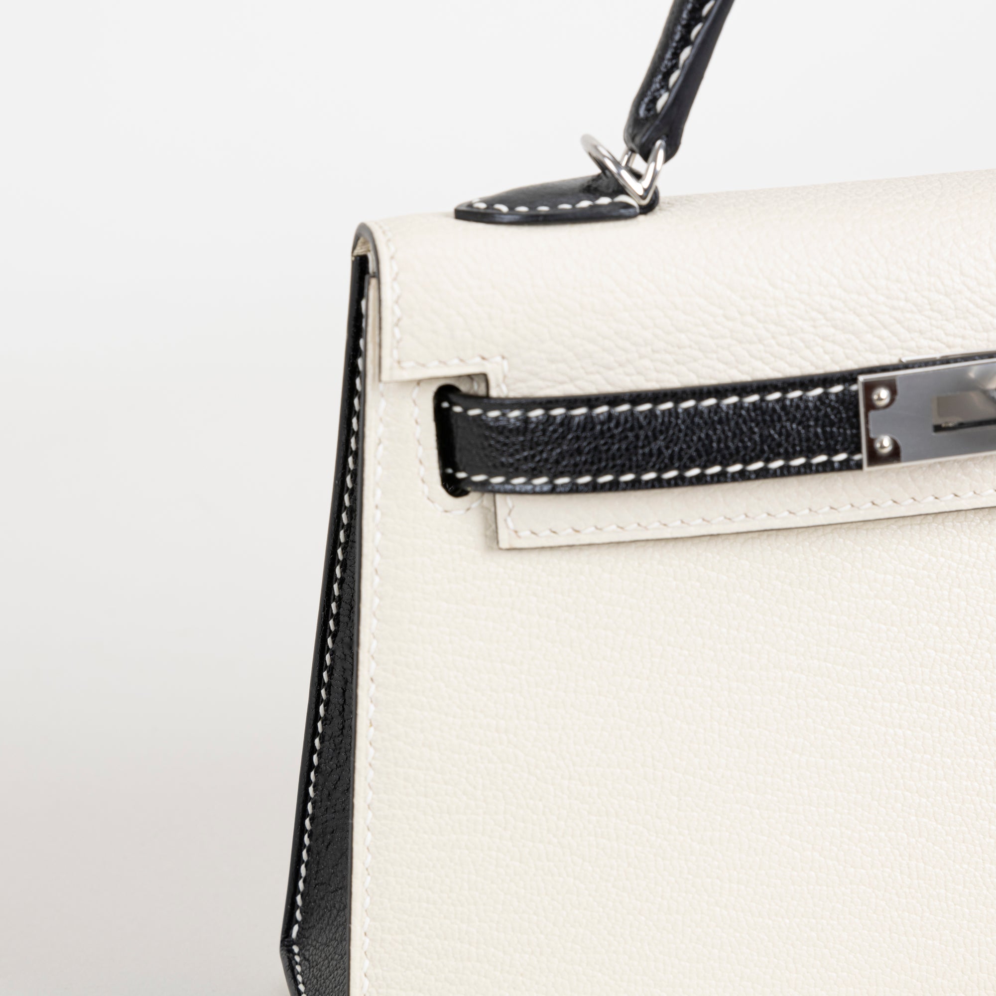 MINI KELLY II (20) CHEVRE LEATHER HORSESHOE STAMP (HSS) CRAIE & NOIR (BLACK) WITH PALLADIUM HARDWARE (PHW)