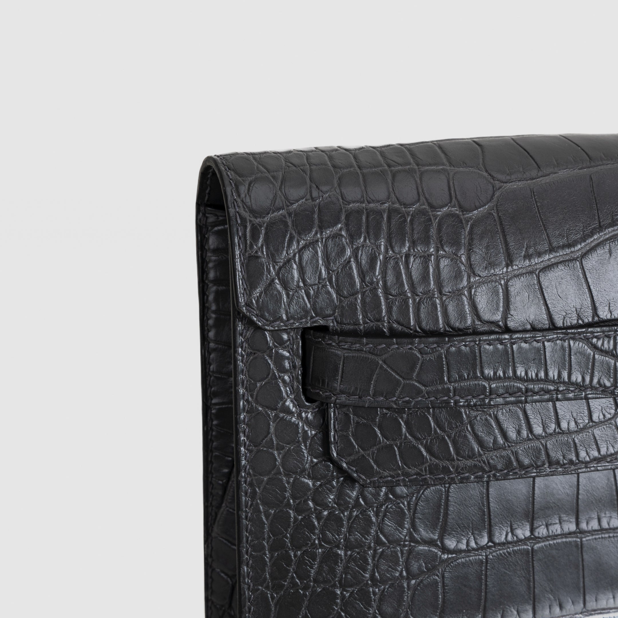 KELLY DEPECHES 25 MATTE MISSISSIPPIENSIS ALLIGATOR LEATHER GRAPHITE WITH PALLADIUM HARDWARE (PHW)