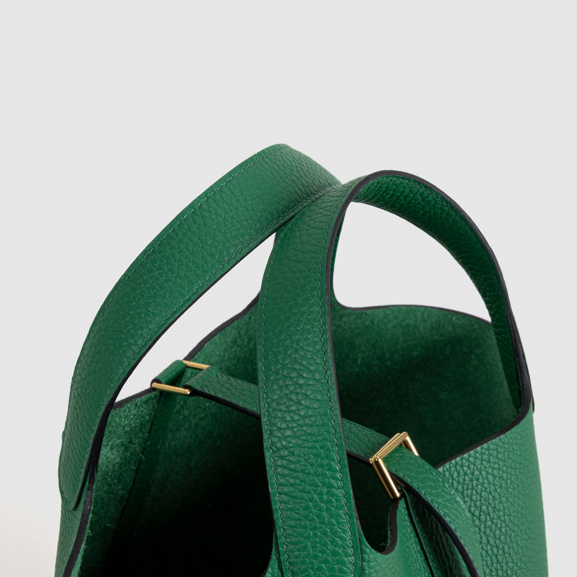 PICOTIN 18 LOCK CLEMENCE LEATHER VERT VERTIGO WITH GOLD HARDWARE (GHW)