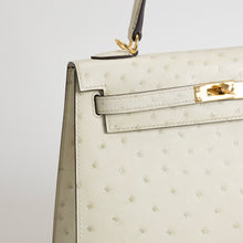 KELLY 25 OSTRICH LEATHER PARCHEMIN WITH GOLD HARDWARE (GHW)