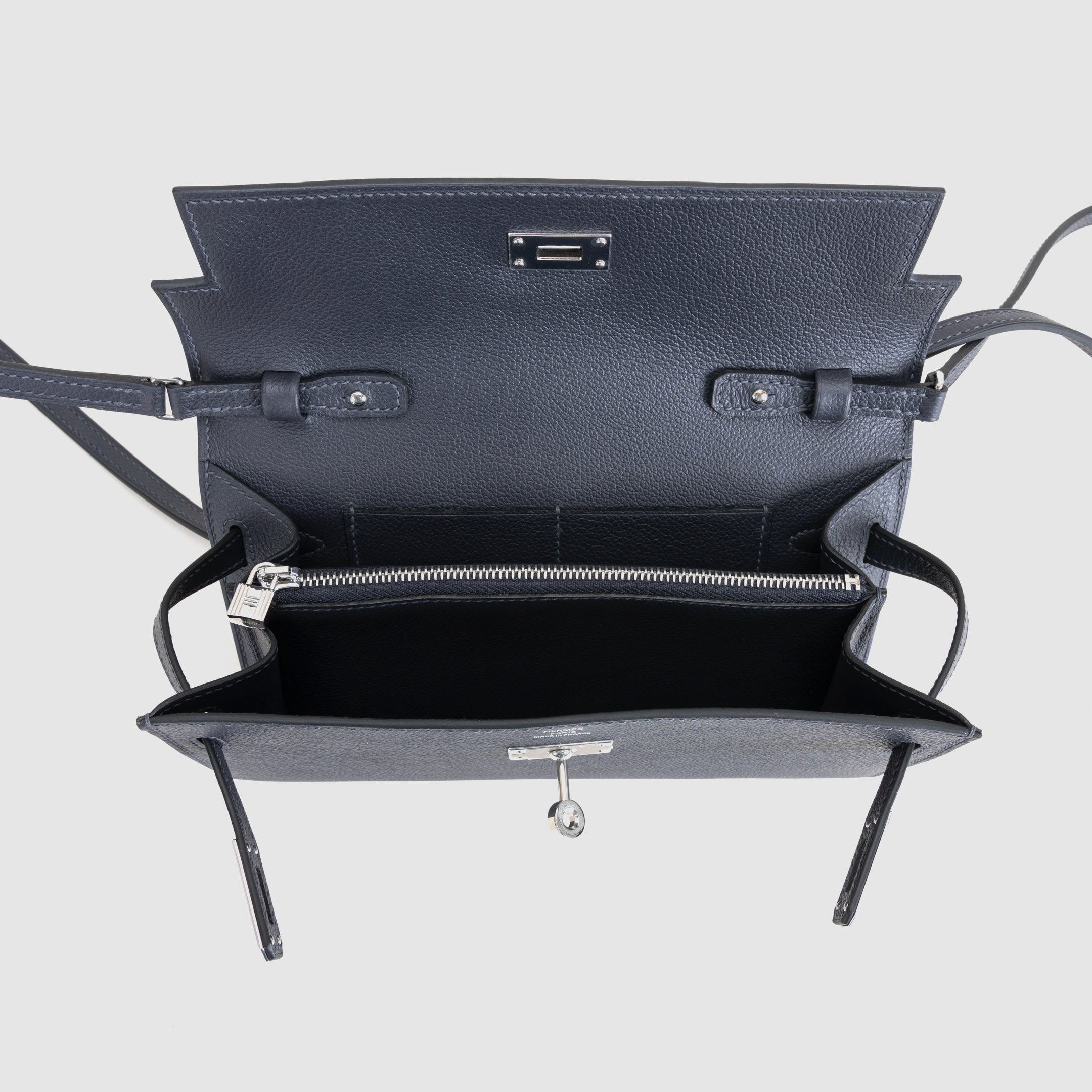 KELLY TO GO EVERCOLOR BLEU NUIT WITH PALLADIUM HARDWARE (PHW)