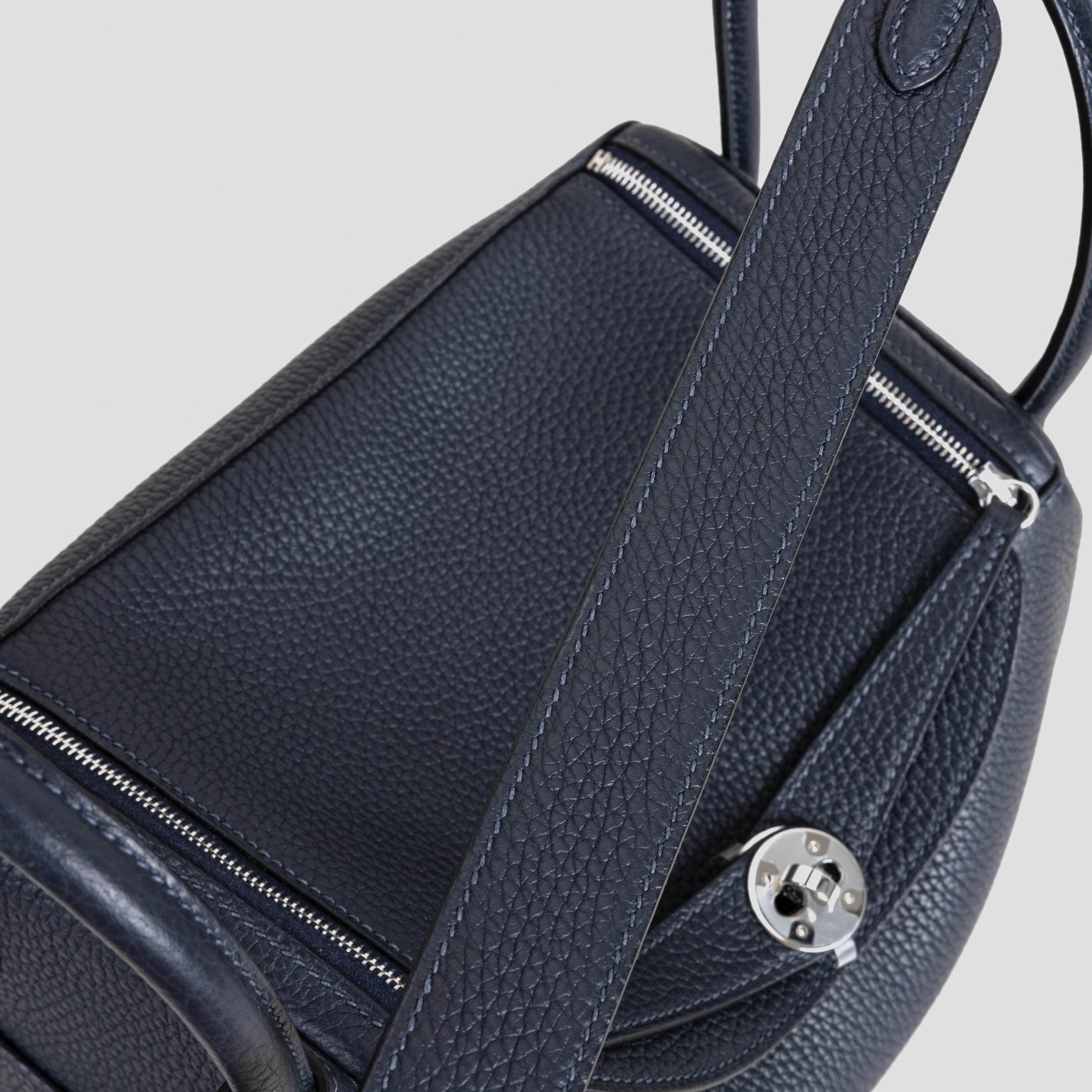 LINDY 26 CLEMENCE LEATHER BLEU NUIT WITH PALLADIUM HARDWARE (PHW)