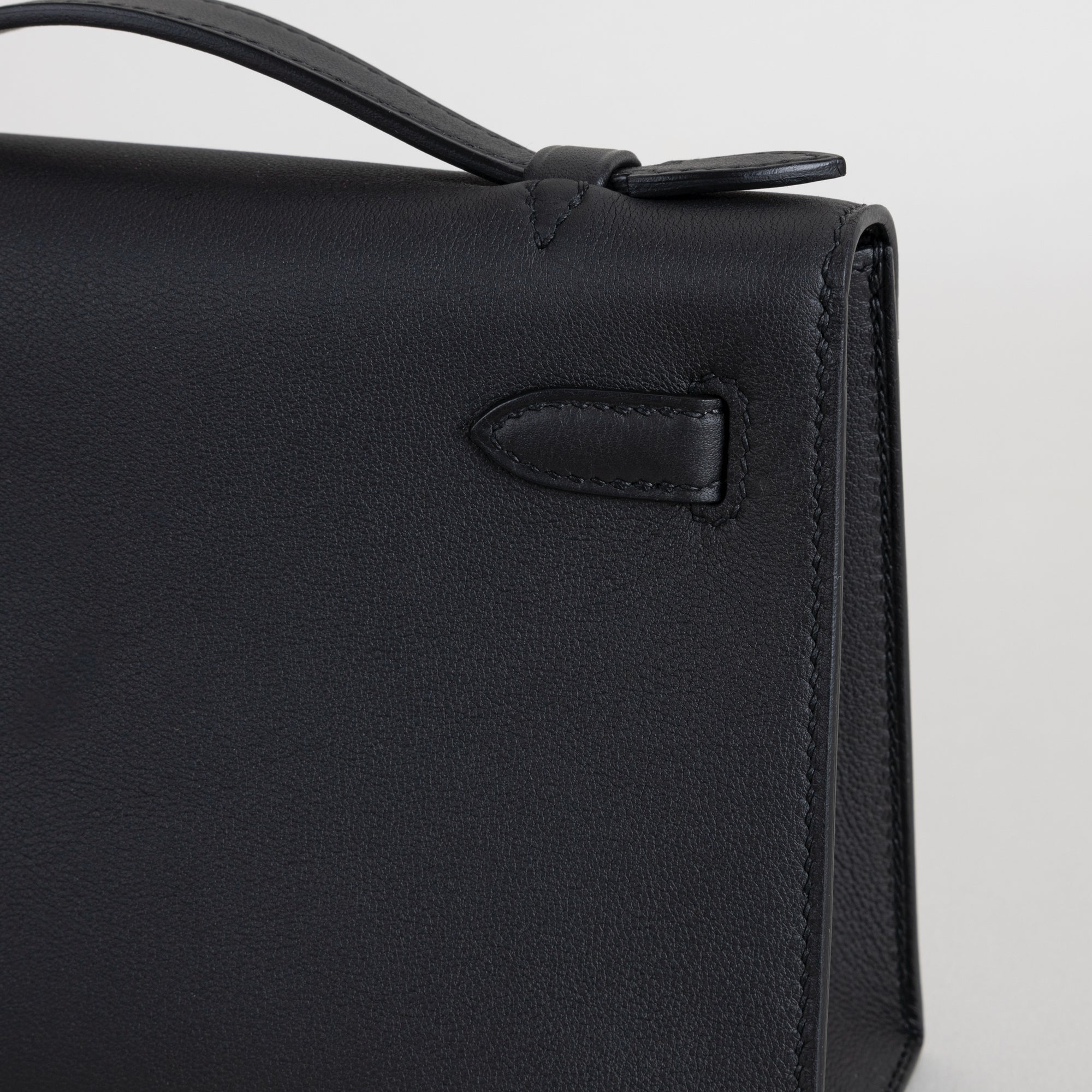 KELLY POCHETTE SWIFT LEATHER NOIR (BLACK) WITH GOLD HARDWARE (GHW)