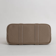 GARDEN PARTY 30 NEGONDA LEATHER ETOUPE WITH PALLADIUM HARDWARE (PHW)
