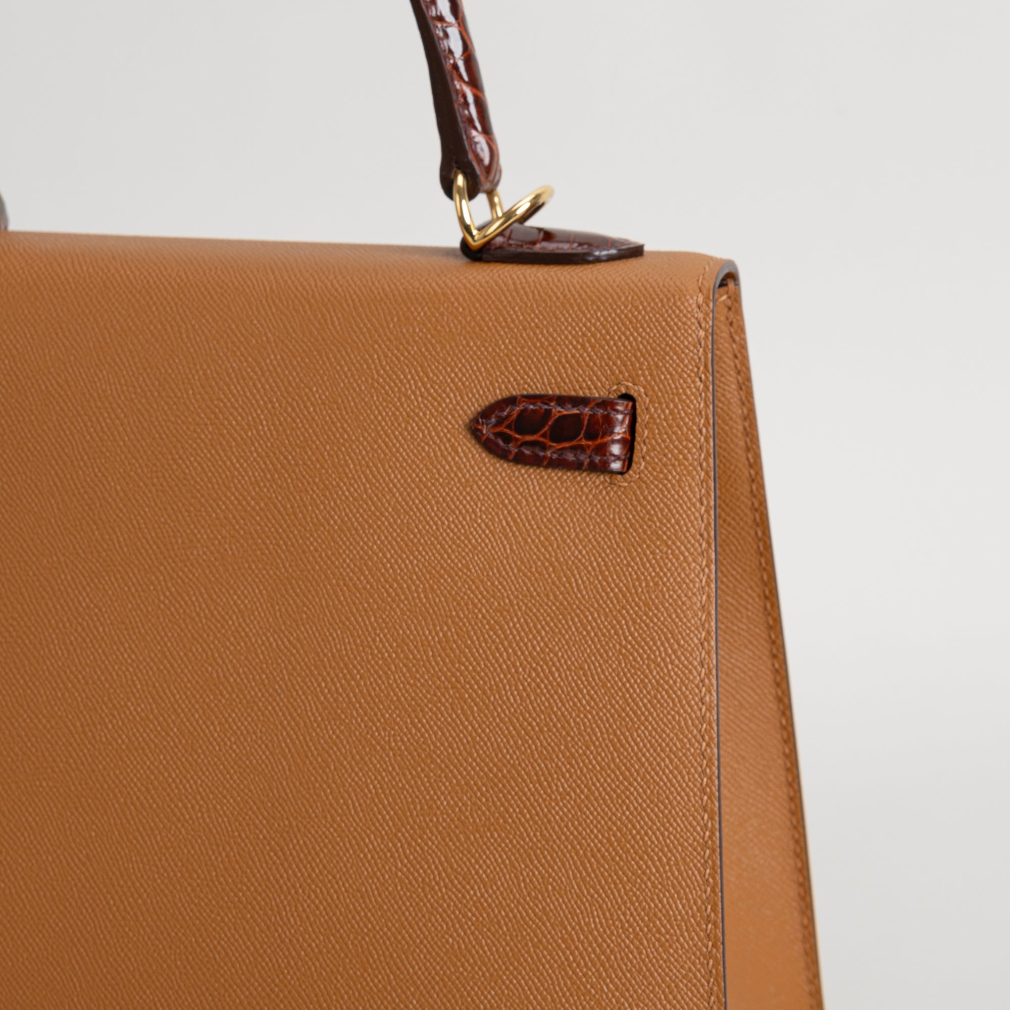 KELLY 25 SHINY (LISSE) TOUCH SHINY MISSISSIPPIENSIS ALLIGATOR LEATHER MIEL & EPSOM LEATHER GOLD WITH GOLD HARDWARE (GHW)