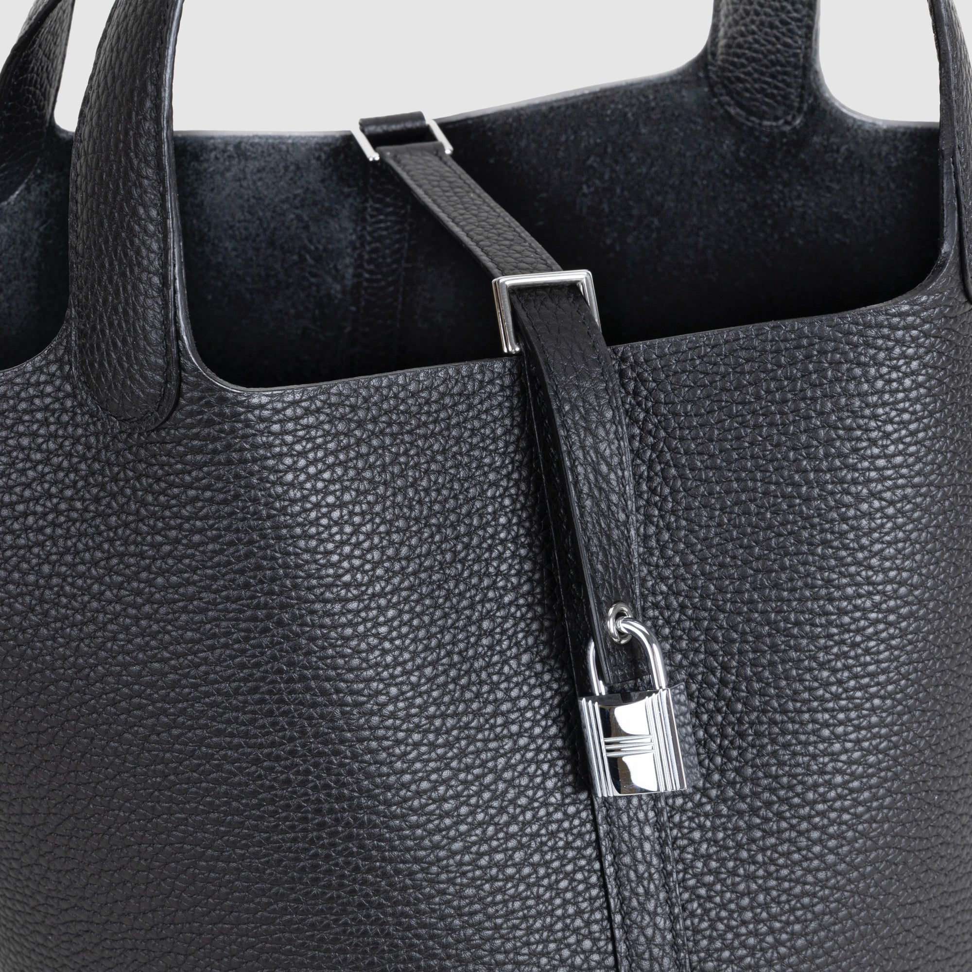 PICOTIN 22 LOCK CLEMENCE LEATHER NOIR (BLACK) WITH PALLADIUM HARDWARE (PHW)