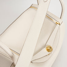 LINDY 26 CLEMENCE LEATHER BETON WITH GOLD HARDWARE (GHW)