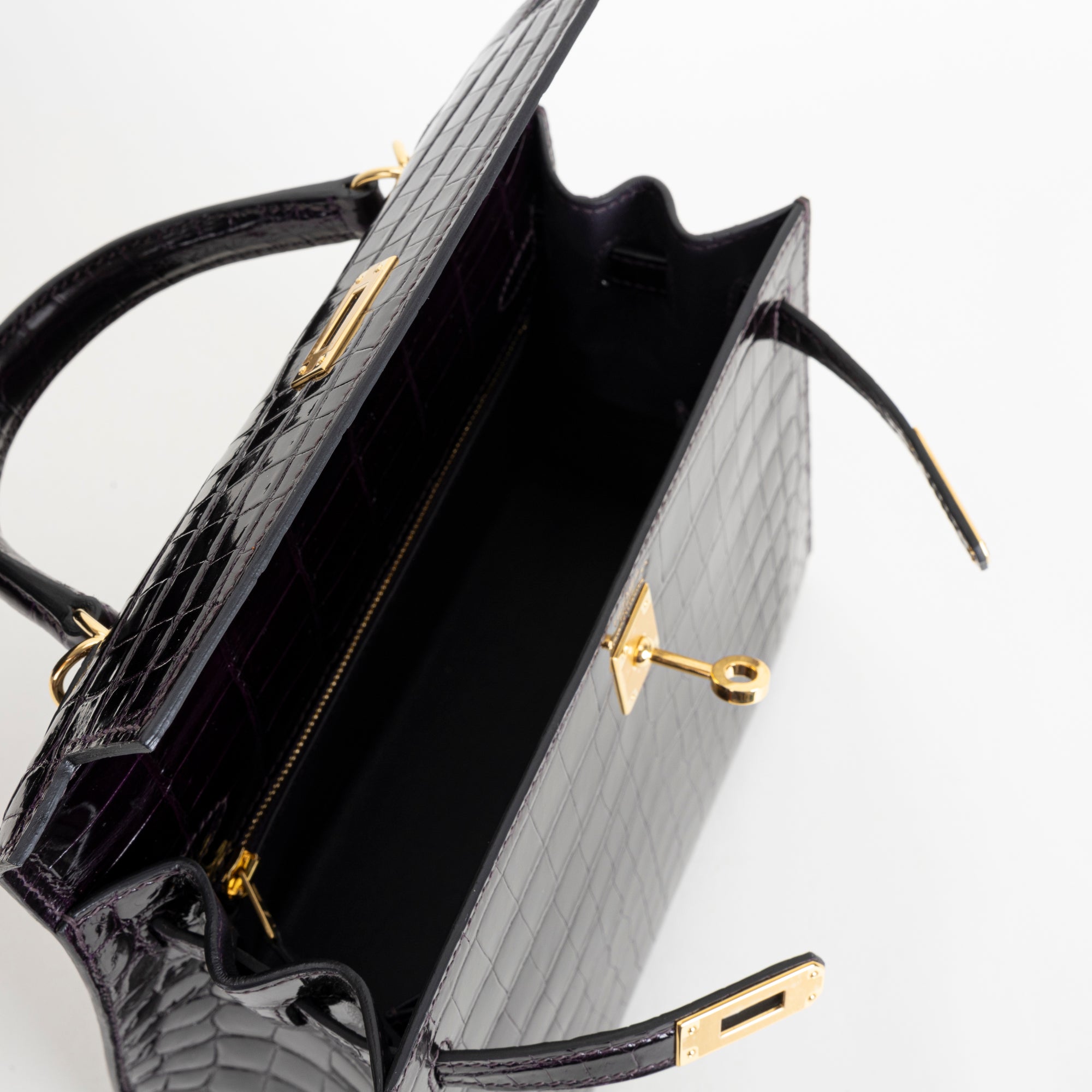 KELLY 25 SHINY (LISSE) NILOTICUS CROCODILE LEATHER CASSIS WITH GOLD HARDWARE (GHW)