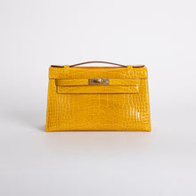 KELLY POCHETTE SHINY MISSISSIPPIENSIS ALLIGATOR LEATHER JAUNE AMBRE WITH GOLD HARDWARE (GHW)