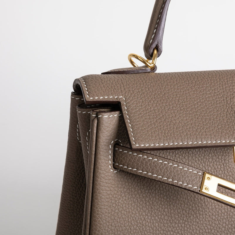 KELLY 25 TOGO LEATHER ETOUPE WITH GOLD HARDWARE (GHW)