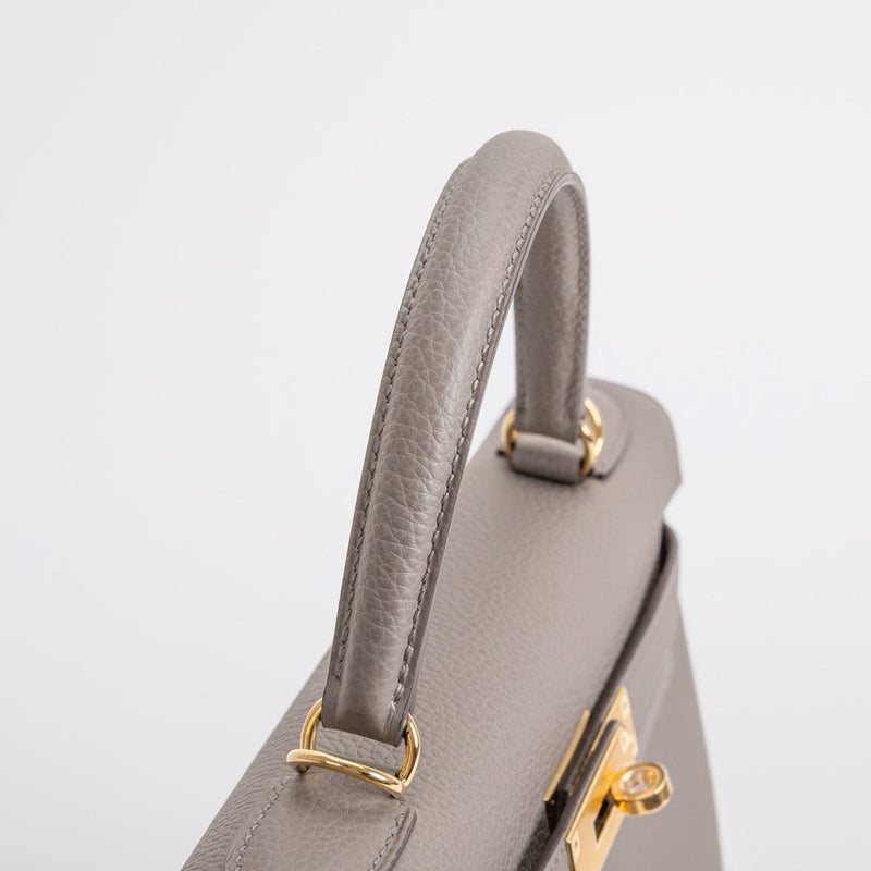 KELLY 28 TOGO LEATHER GRIS ASPHALTE WITH GOLD HARDWARE (GHW)