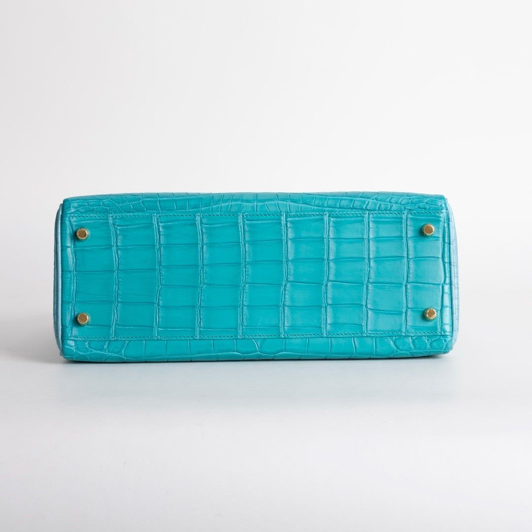 KELLY 32 MATTE NILOTICUS CROCODILE LEATHER HORSESHOE STAMP (HSS) BI-COLOR BLEU PAON & BLEU SAINT CYR WITH GOLD HARDWARE (GHW)