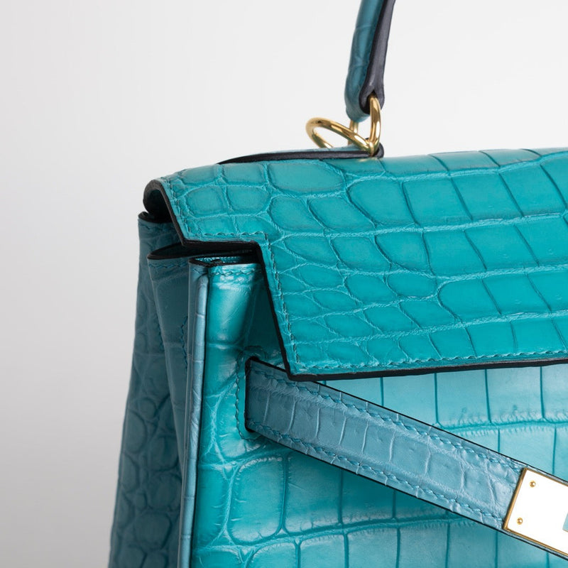 KELLY 32 MATTE NILOTICUS CROCODILE LEATHER HORSESHOE STAMP (HSS) BI-COLOR BLEU PAON & BLEU SAINT CYR WITH GOLD HARDWARE (GHW)