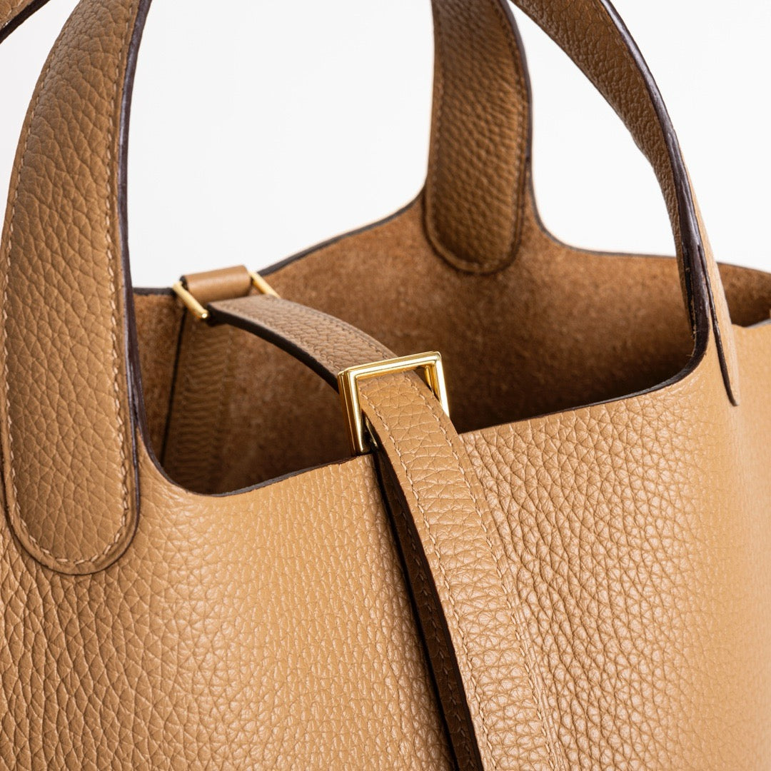 PICOTIN 18 LOCK CLEMENCE LEATHER BISCUIT WITH GOLD HARDWARE (GHW)