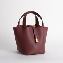 PICOTIN 18 LOCK CLEMENCE LEATHER ROUGE H WITH GOLD HARDWARE (GHW)