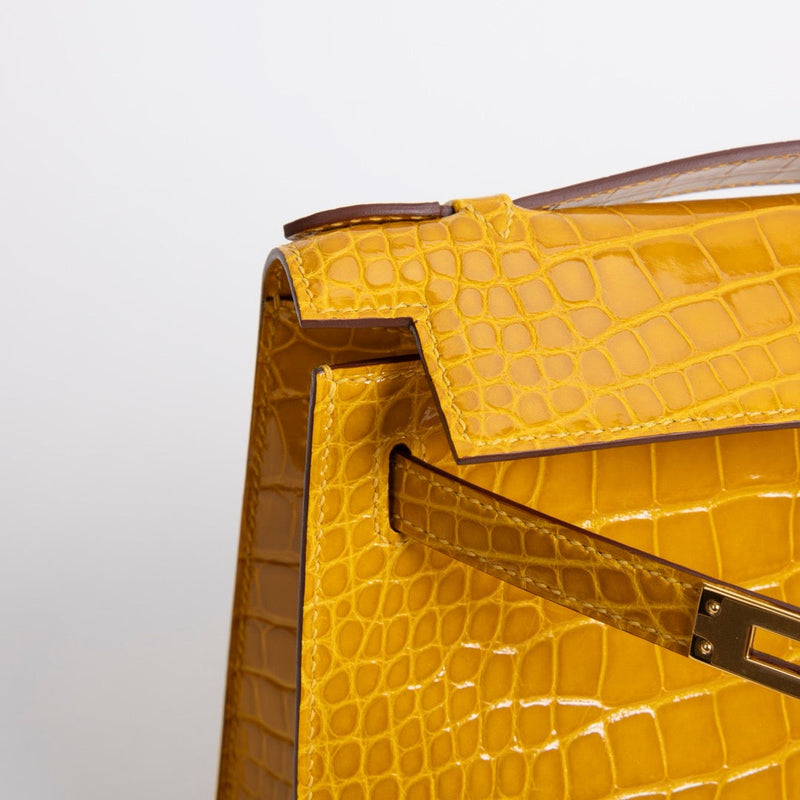 KELLY POCHETTE SHINY MISSISSIPPIENSIS ALLIGATOR LEATHER JAUNE AMBRE WITH GOLD HARDWARE (GHW)